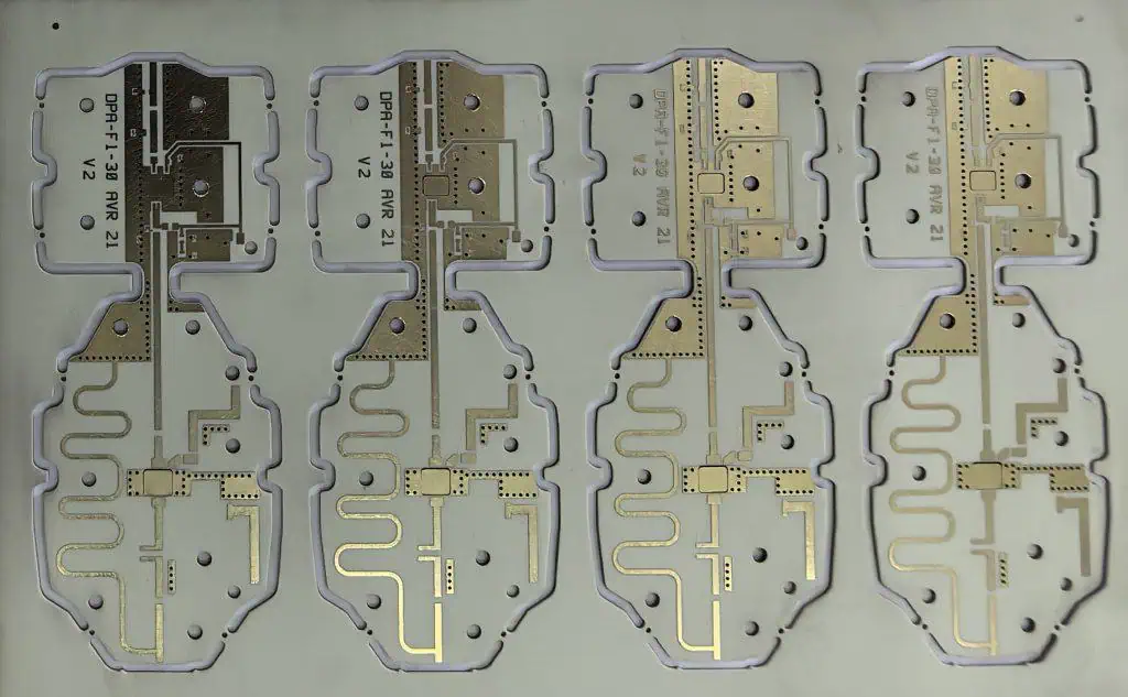 RO4350B RF panel with exposed dielectric, patterned conductors and via fences